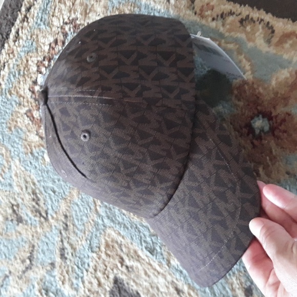 3x*Host Pick*Michael Kors ladies hat - Picture 13 of 16